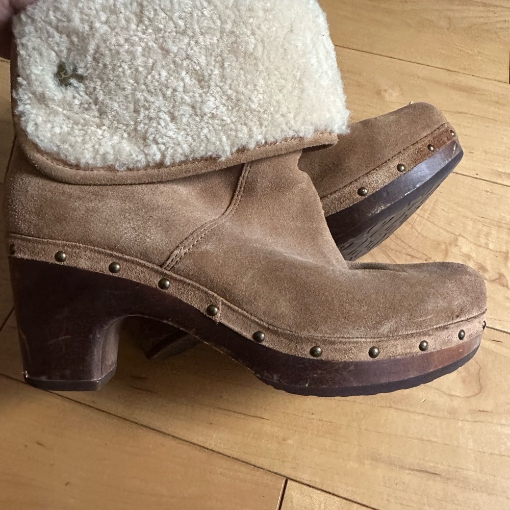UGG Brown Suede Ankle Boots with Shearling Cuff